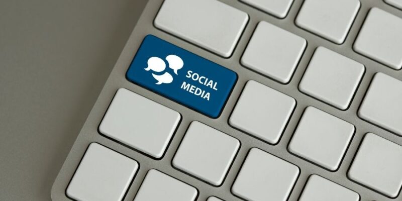 How to Find Social Media Jobs from Home