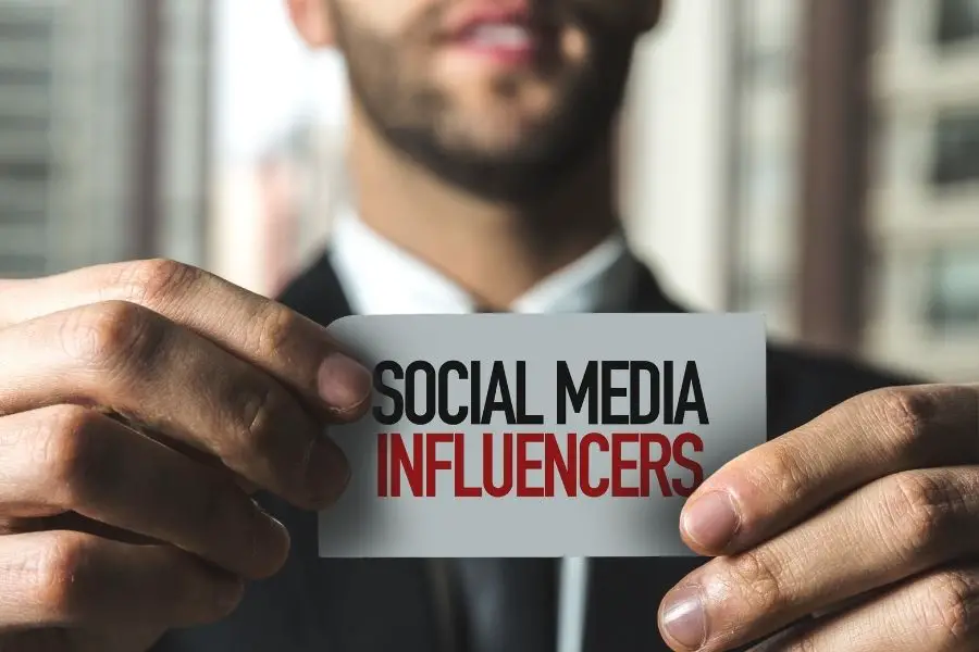 Pay a Social Media Influencer to Promote Your Gig