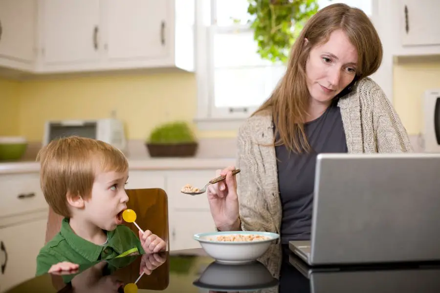 Start A Side Business For Stay at Home Moms Quickly