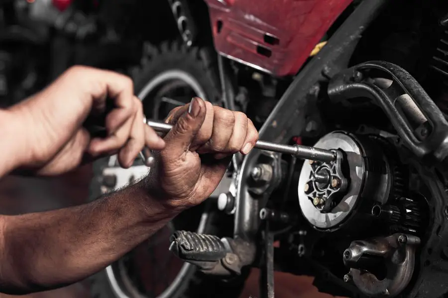 9 Easy Ways to Make Extra Money as a Mechanic